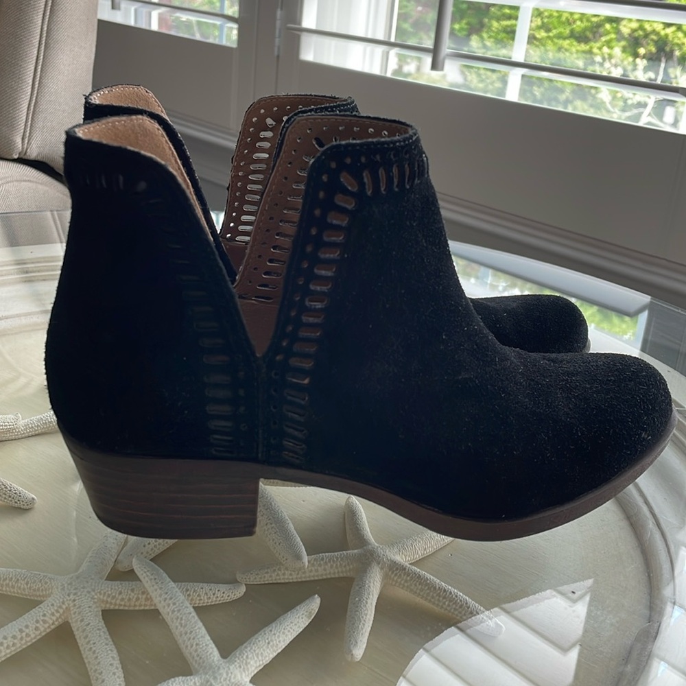LUCKY BRAND Bustina Black laser cut ankle suede boots. Size 8.